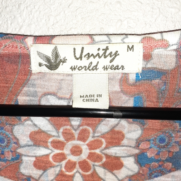 UNITY TOP - Picture 2 of 3